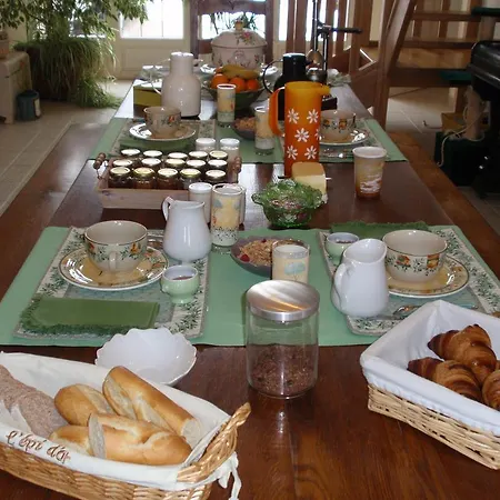 Hebergements Insolites En Le Clerjus